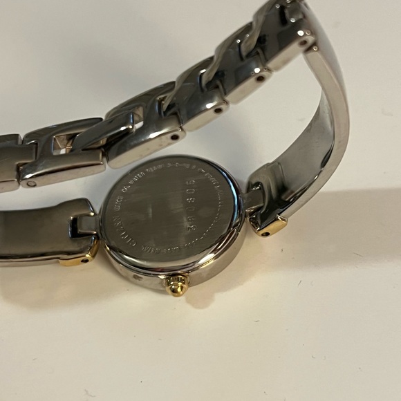 Vintage Citizen quartz mother of Pearl watch - Picture 5 of 6